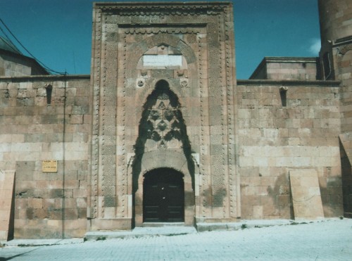 Moschea di Alaeddin – Un amore scalfito nella pietra